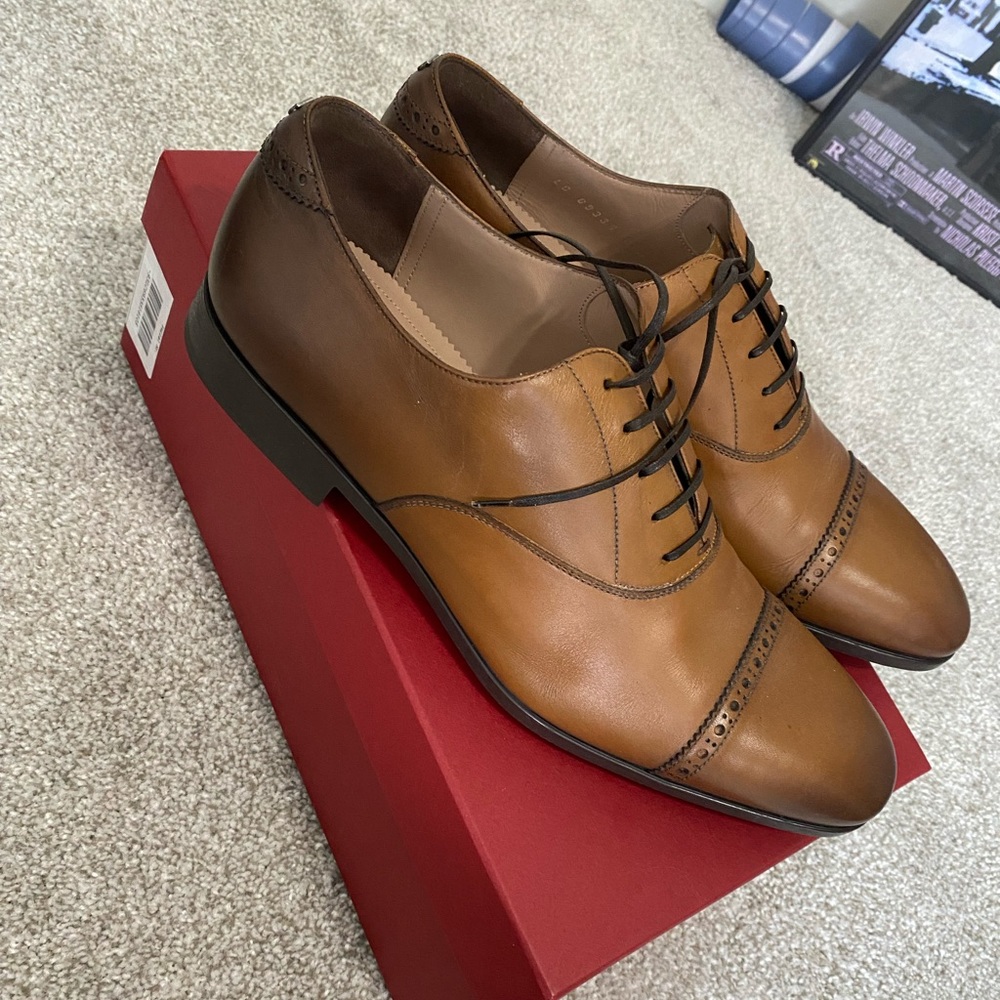 Like new Ferragamos size 10.5